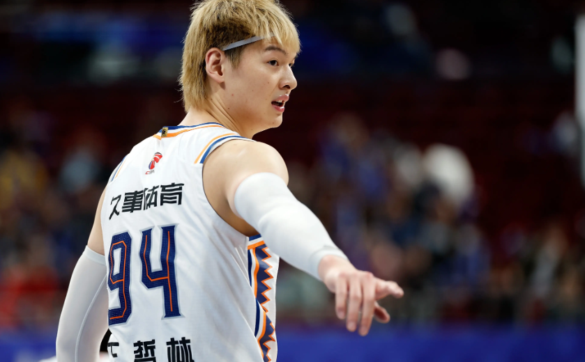 辽篮大将再离队！不是张镇麟，此人和赵继伟关系不错，太可惜了